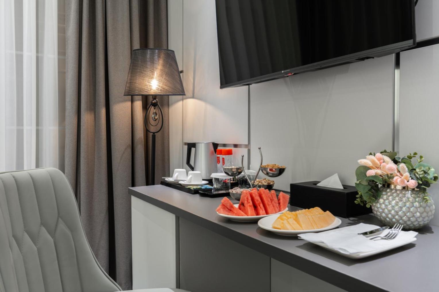 Europe Hotel ทาชเคนต์ ภายนอก รูปภาพ